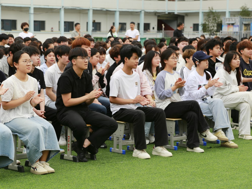 03.jpg