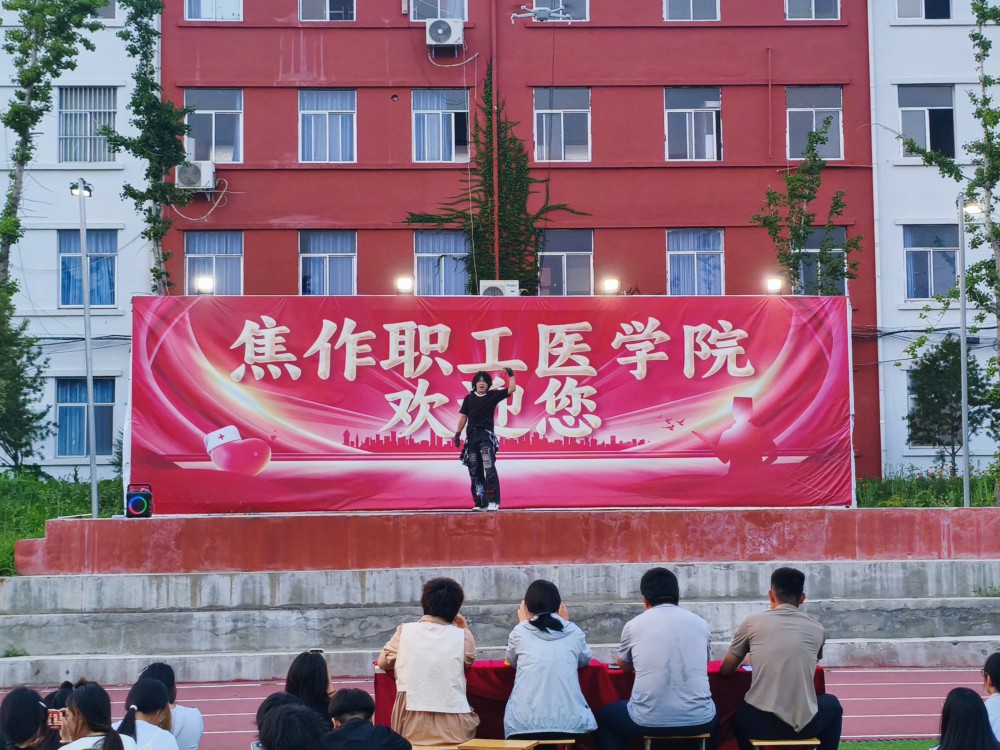 02.jpg