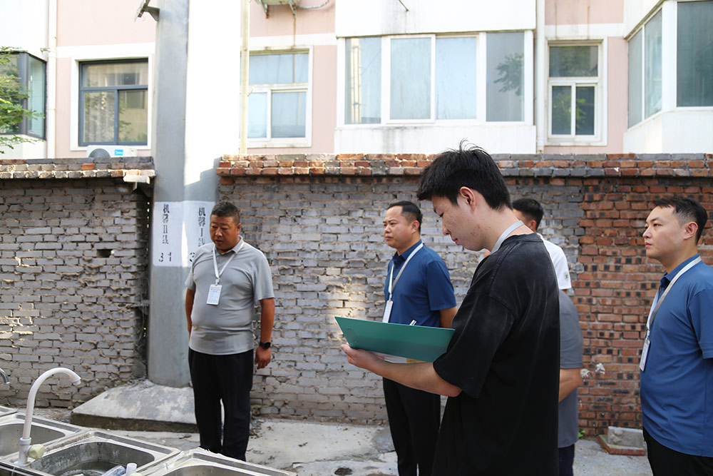 焦作职工医学院开展校园安全大巡查，筑…